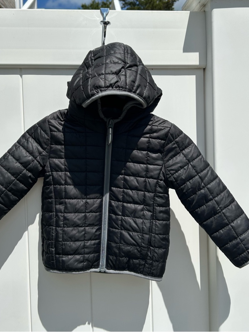 2T puffer jacket quilted & hooded by Cat & Jack
